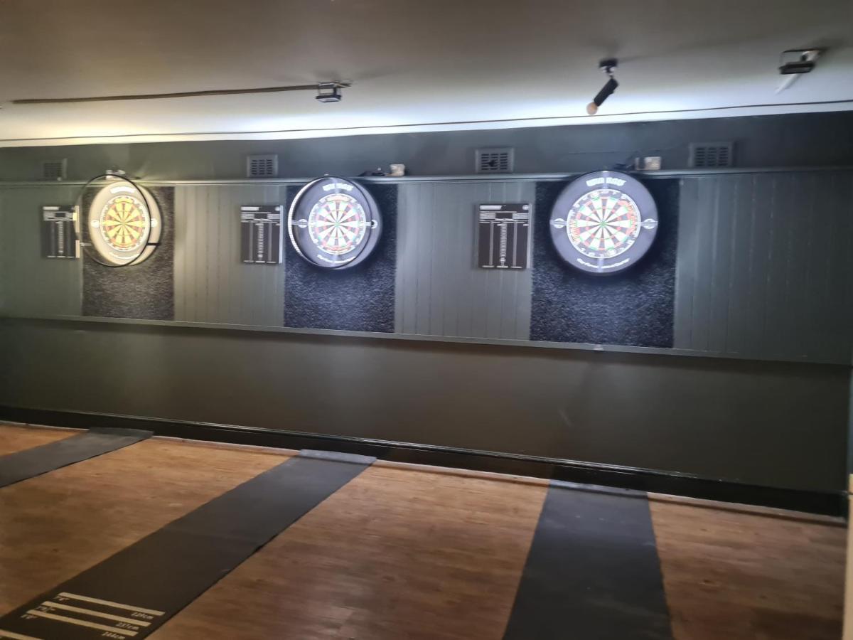 Hen House Otel Cannock Dış mekan fotoğraf